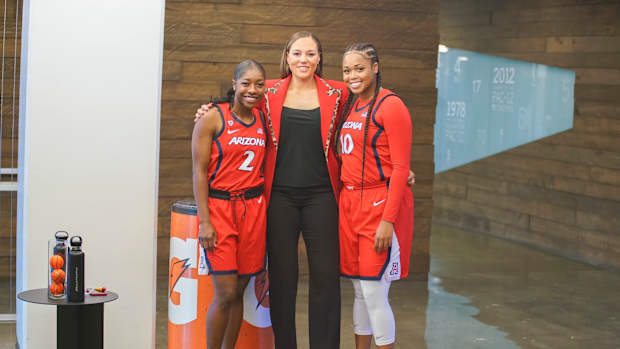 UA women's hoops media day