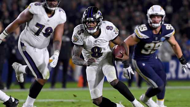 lamar-jackson-ravens-chargers.jpg
