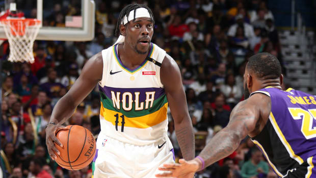 jrue-holiday-headband-karate-kid.jpg