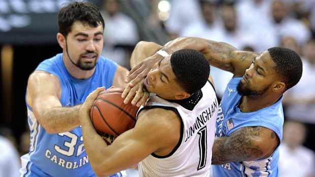 unc-lousiville-luke-maye.jpg
