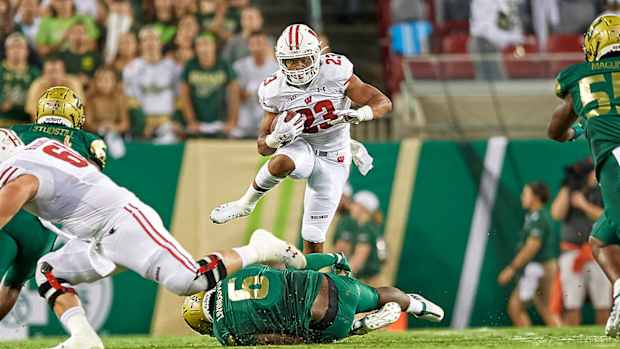 jonathan-taylor-vs-usf-wisconsin.jpg