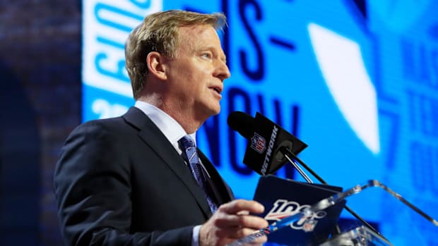 roger-goodell-nfl-owners-holdout-penalties.jpg