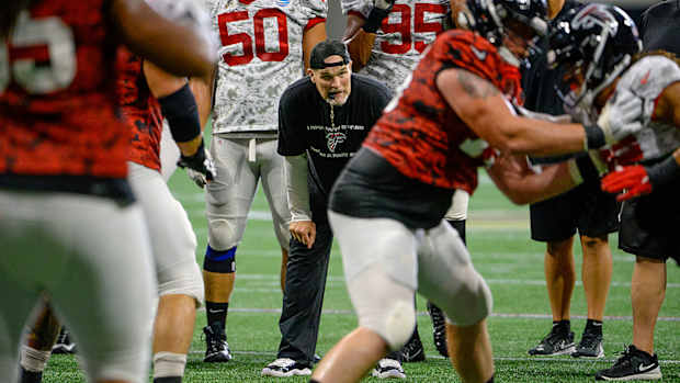 dan-quinn-atlanta-falcons-practice.jpg