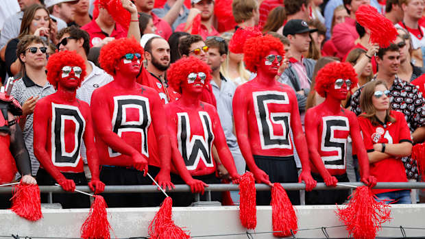 georgia-fans-pink-out.jpg