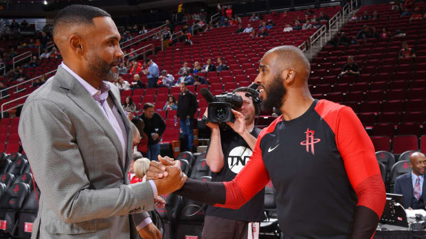 grant-hill-chris-paul-retired-players.jpg