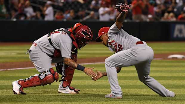 cardinals-yadier-molina.jpg