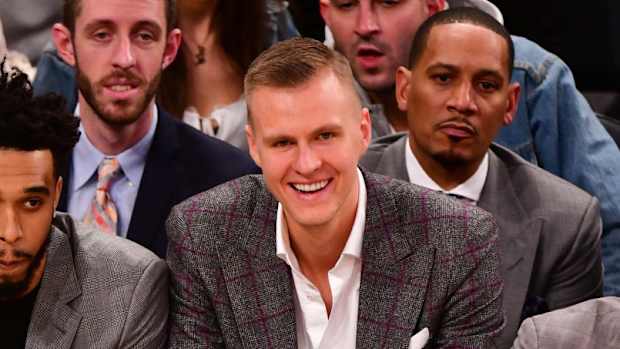 kristaps-signs-deal-free-agency.jpg
