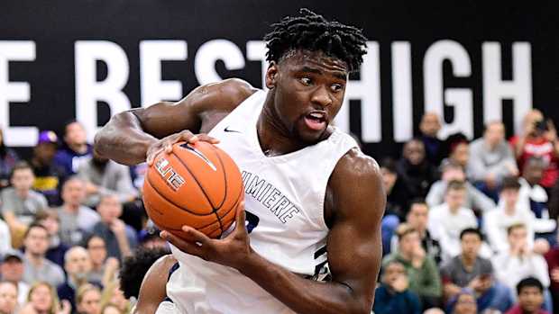 washington-basketball-isaiah-stewart-huskies.jpg