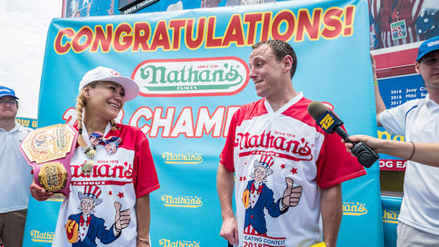 miki-sudo-joey-chestnut-win-hot-dog-contest.jpg