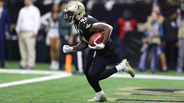 alvin-kamara-saints-texans-mnf-week-1-preview.jpg