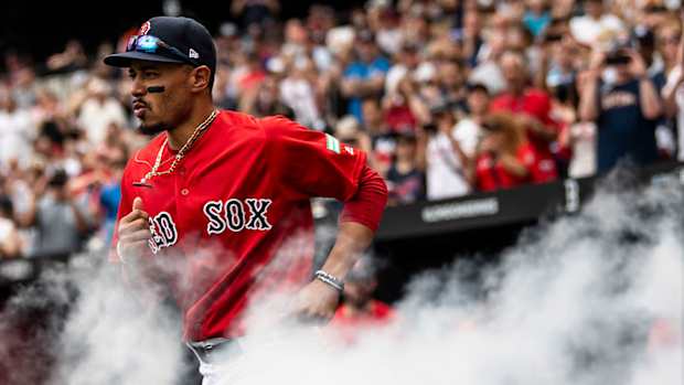 mookie-betts-red-sox_4.jpg