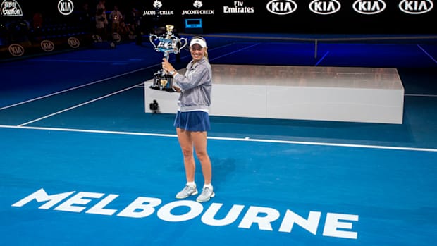 woz-wins-melbourne-court.jpg