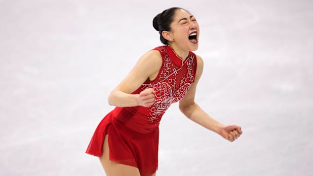 nagasu-topper.jpg