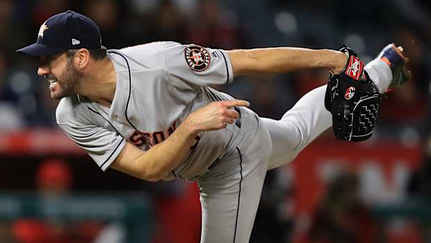 justin-verlander-astros-angels-2500-strikeouts.jpg