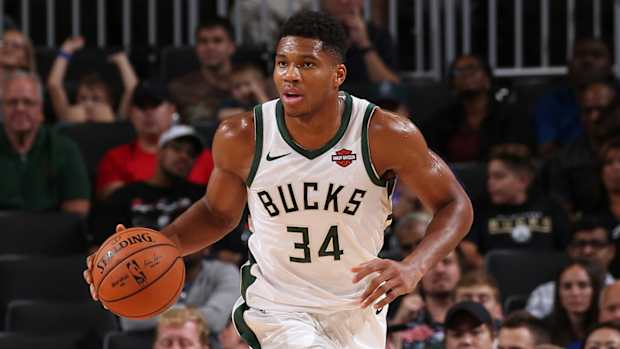 giannis-bucks-surprise-lead.jpg