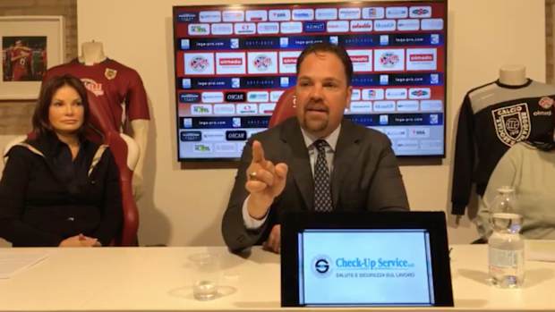 mike-piazza-press-conference-angry-video.jpg