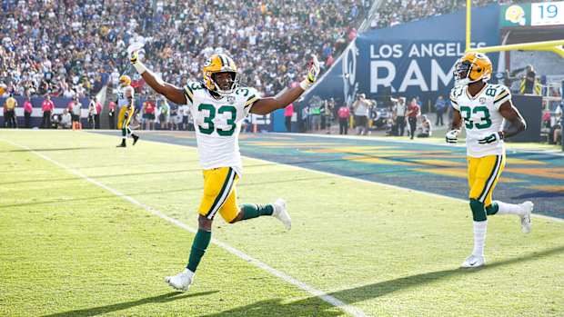 aaron-jones-week-9-buy-sell-hold.jpg