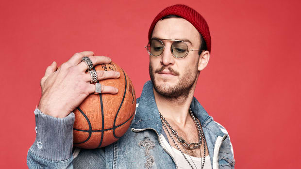 miles-plumlee-hed2.jpg