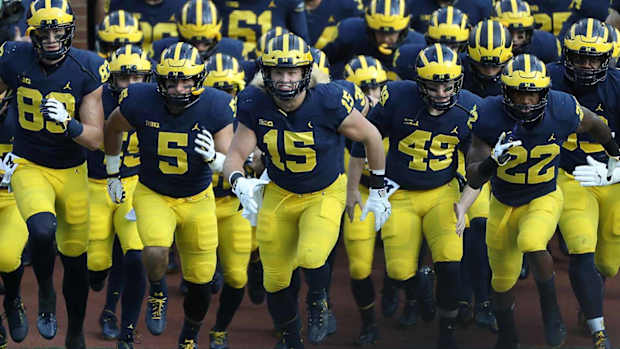 college-bowl-game-projections-schedule-playoff-rankings.jpg