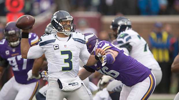 russell-wilson-vikings.jpg