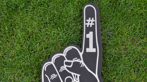 foam-finger-lead.jpg