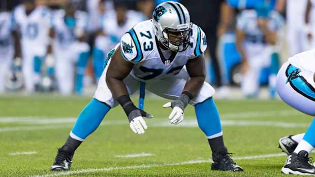 michael-oher-concussion-pill-bottle-instagram.jpg