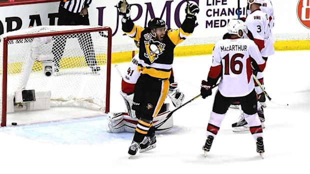 rowney-celebrate-pens-nhl-1300.jpg