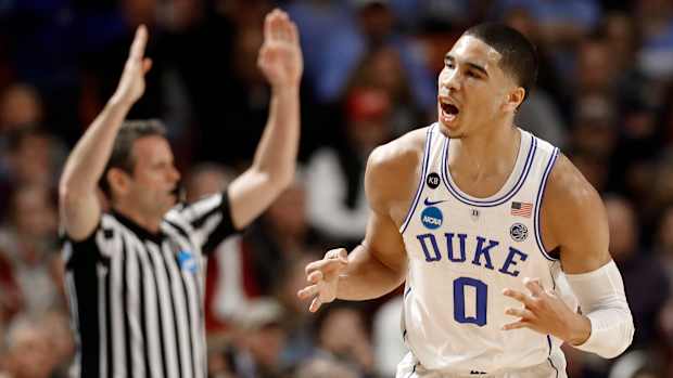 what-is-st-louis-style-pizza-jayson-tatum.jpg