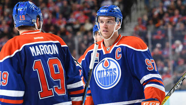 patrick-maroon-connor-mcdavid-oilers-nhl-1300.jpg