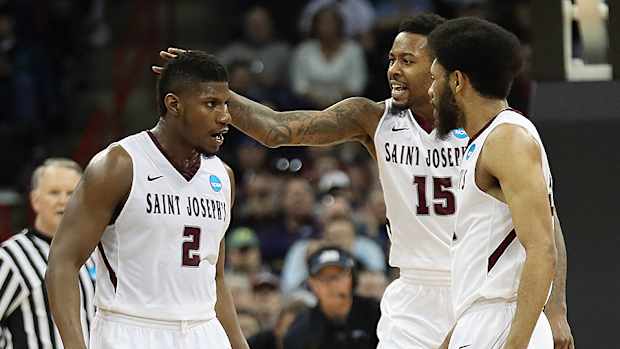 st.-josephs-vs.-cincinnati.jpg