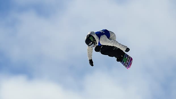 jamie-anderson-snowboarding-960.jpg