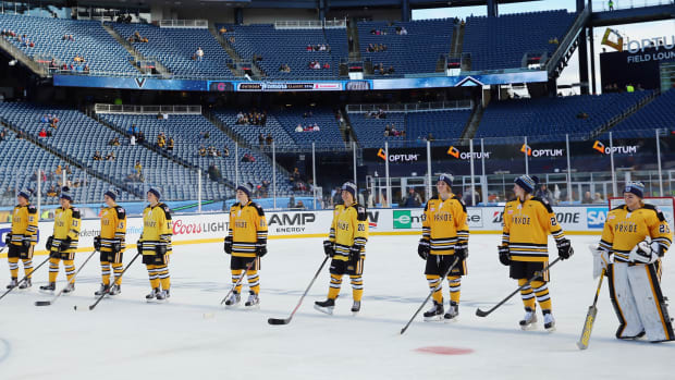 nwhl-finals-beauts-pride.jpg