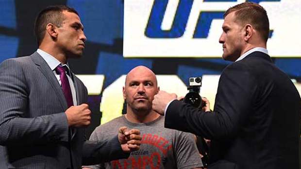 werdum-miocic-photo.jpg