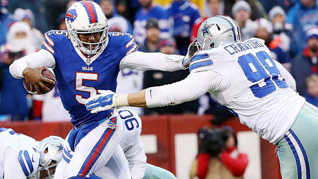tyrod-taylor-buffalo-bills-quarterbacks-under-pressure.jpg