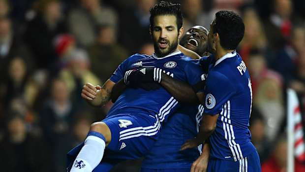 chelsea-sunderland-midweek-epl-fabregas.jpg