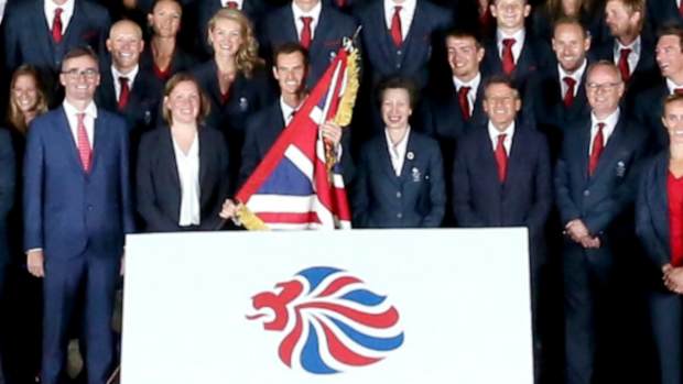 olympics-andy-murray-princess-anne-flag-video.jpg