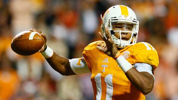 joshua-dobbs-volunteers-qb.jpg