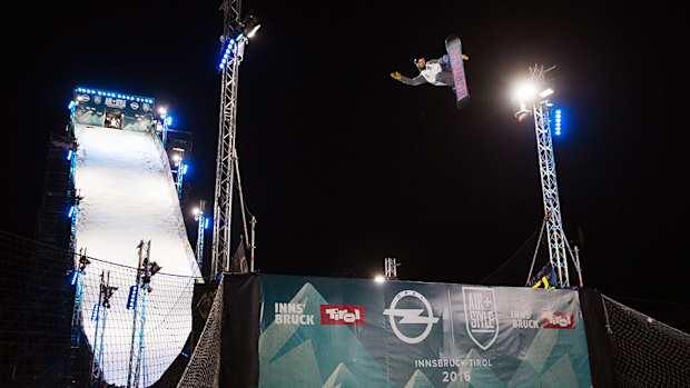 air-and-style-los-angeles-snowboarding-big-air-shaun-white-960.jpg