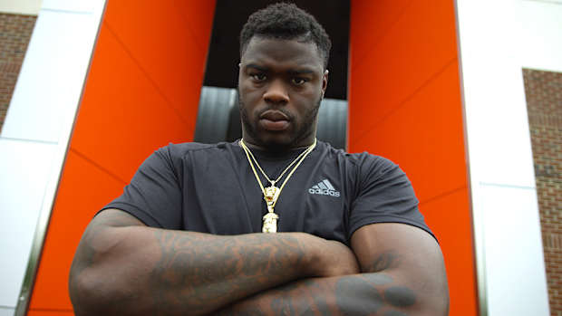 shaq-lawson-workout-arms-crossed.jpg