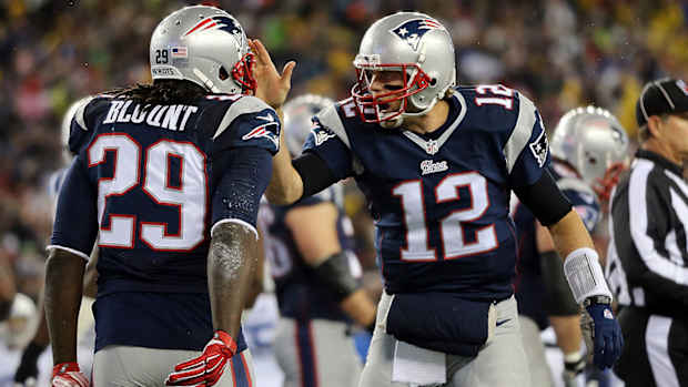 tom-brady-deflategate-football-measurements-science.jpg