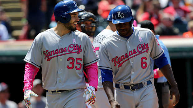 eric-hosmer-lorenzo-cain-royals.jpg