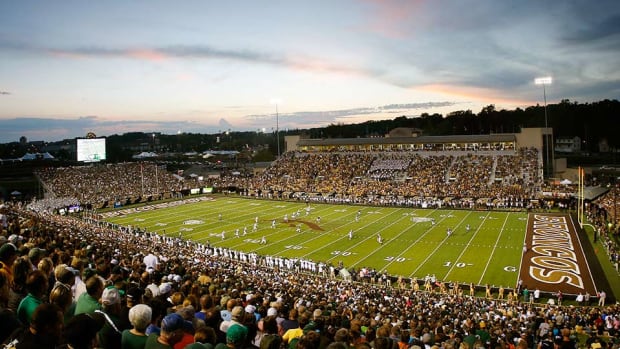 western-michigan-football-coaching-staff.jpg