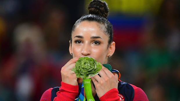 olympics-aly-raisman-michelle-obama.jpg