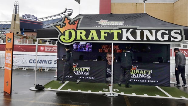 massachusetts-daily-fantasy-sports-draftkings-fanduel.jpg