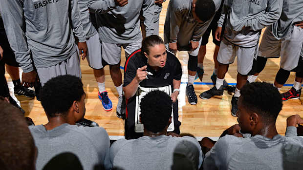 becky-hammon-spurs.jpg