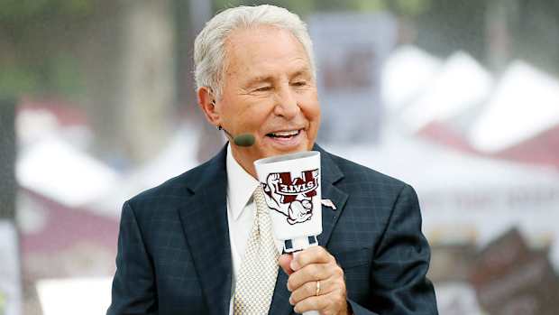 lee-corso-college-gameday-headgear-picks-age.jpg