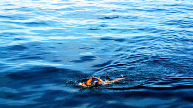 diana-nyad-find-a-way-swimming-book-excerpt-960.jpg