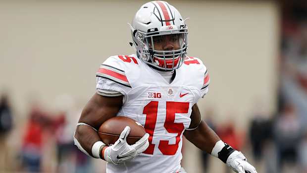 ezekiel-elliott-bubble-watch-top.jpg