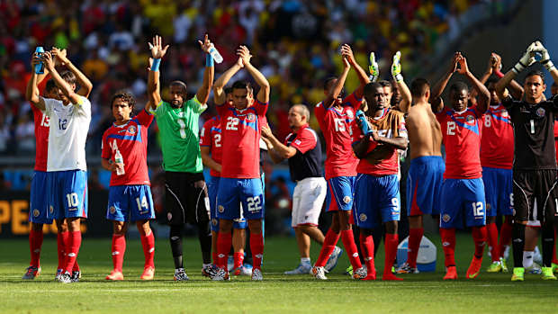 Costa Rica Fans Clap
