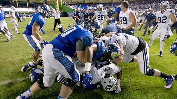memphis-tigers-byu-cougars-brawl-miami-beach-bowl.jpg